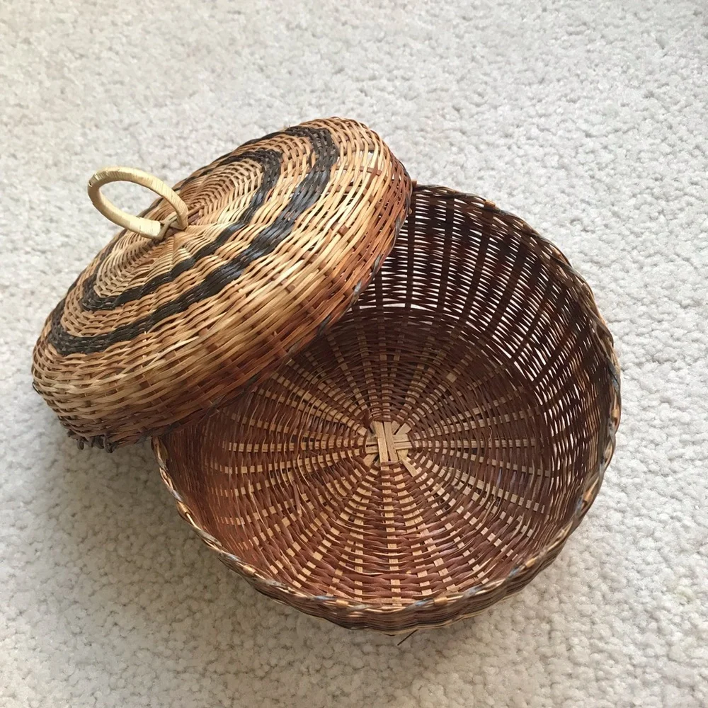 Handcrafted Vintage Round Woven Lidded Basket – Cottagecore Boho Storage & Décor